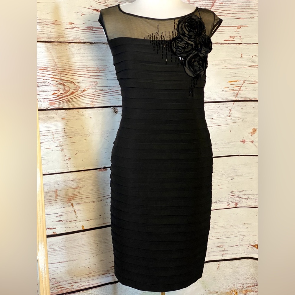 Elegant Black Sleeveless Dress